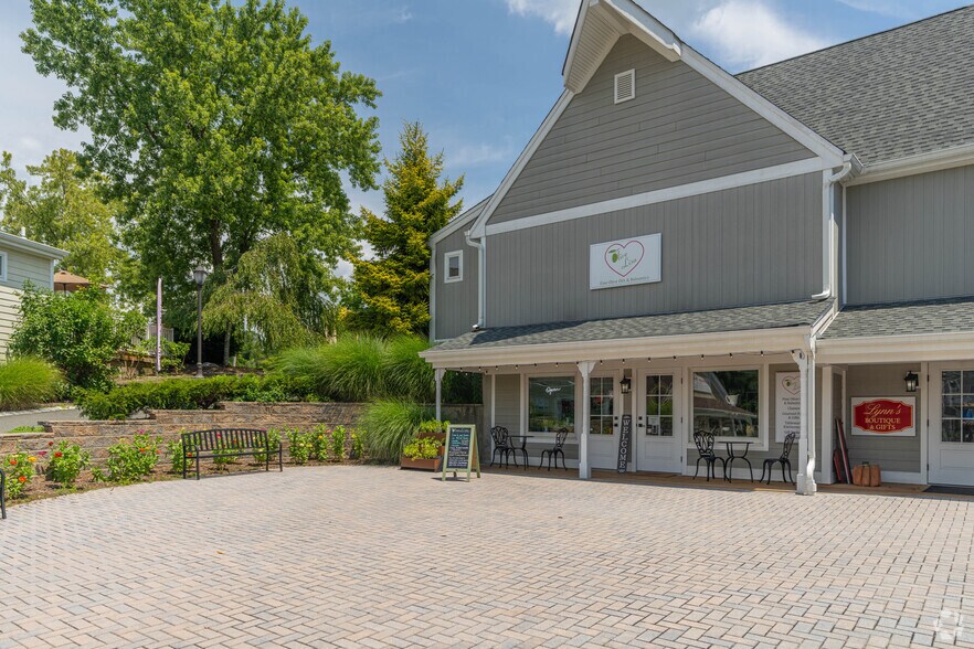 More Photos Of 75 State Route 15, Lafayette Unknown For Lease