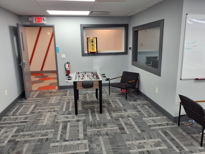 More Photos Of 40 Main St, Toms River Medical For Lease