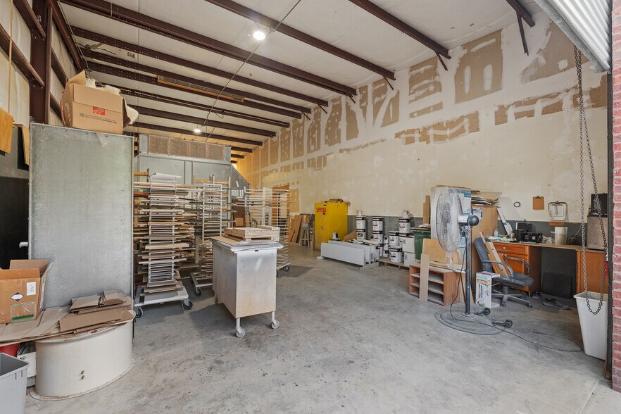More Photos Of 26509 NW Us-27, High Springs Warehouse For Sale