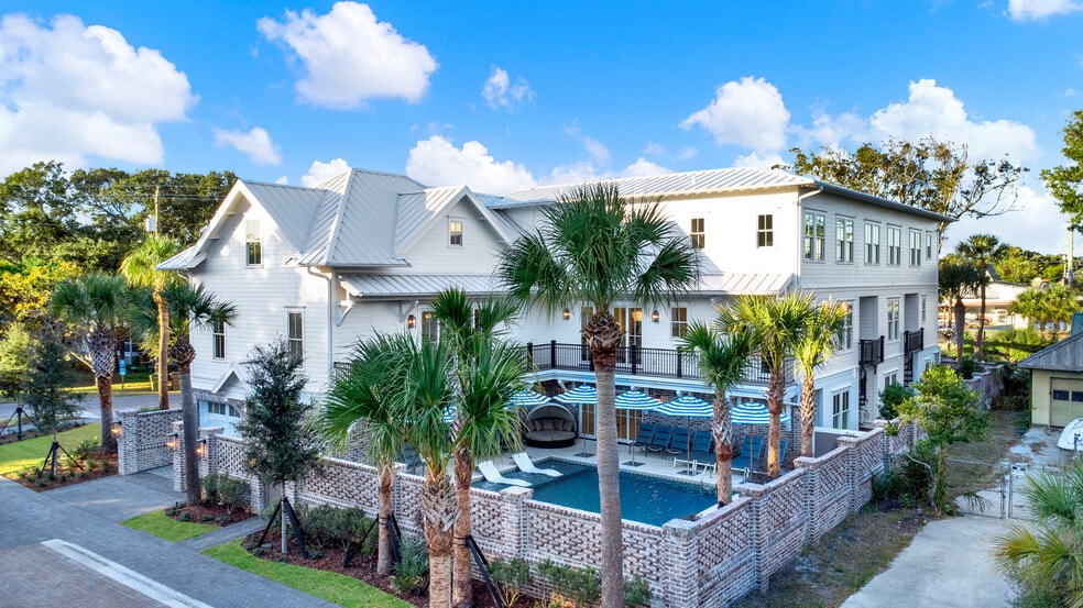 More Photos Of 104 17th pl, Tybee Island Multifamily For Sale