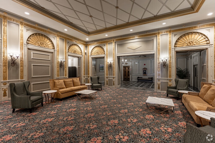 More Photos Of 5240 N Sheridan Rd, Chicago Apartments For Lease