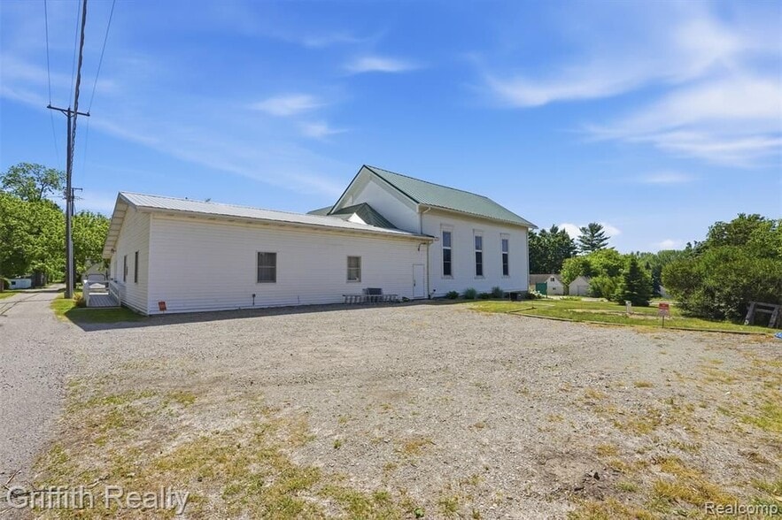 More Photos Of 131 E Main St, Vernon Religious Facility For Sale