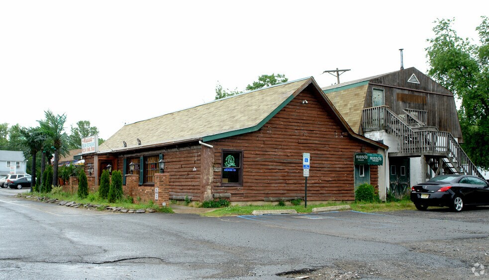 More Photos Of 1302 Monmouth Rd, Mount Holly Storefront Retail Office For Lease