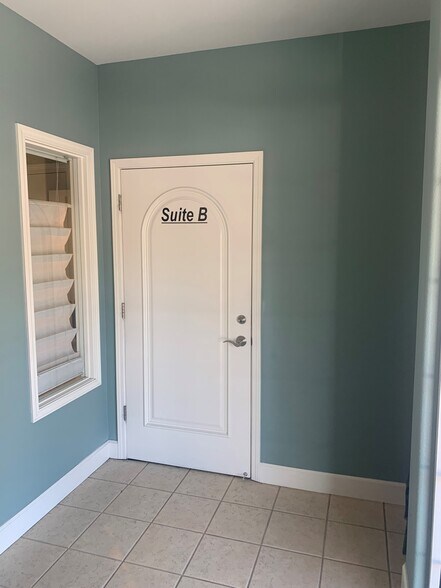 More Photos Of 3675 Lakeside Dr, Reno Office For Lease