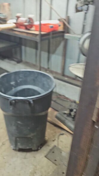 More Photos Of 3425 Terrace St, Kansas City Warehouse For Sale