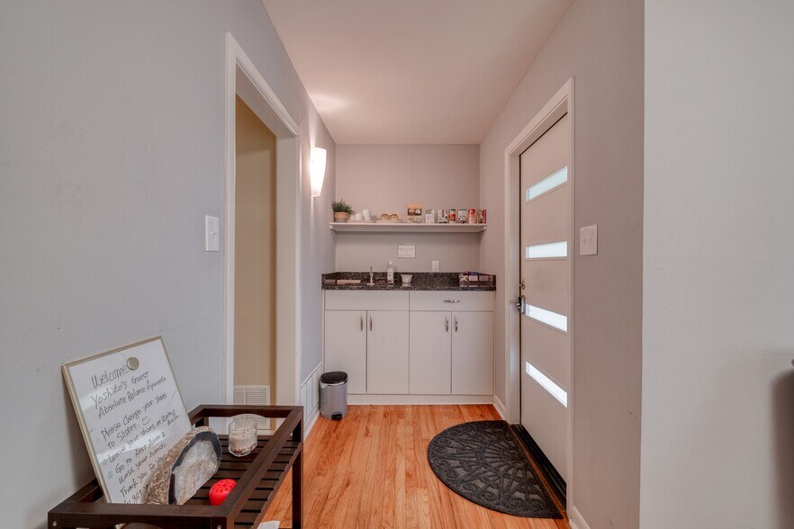 More Photos Of 13803 Ann Pl, Austin Office For Sale