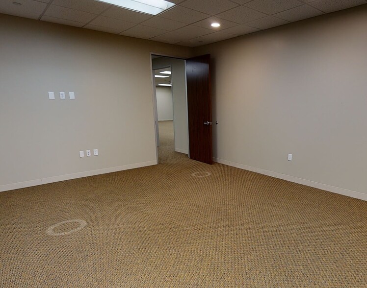 Primary Photo Of 10857 Kuykendahl Rd, The Woodlands Medical For Lease