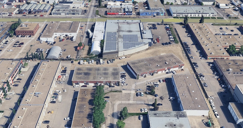 More Photos Of 11644-11652 145 St NW, Edmonton Light Distribution For Lease
