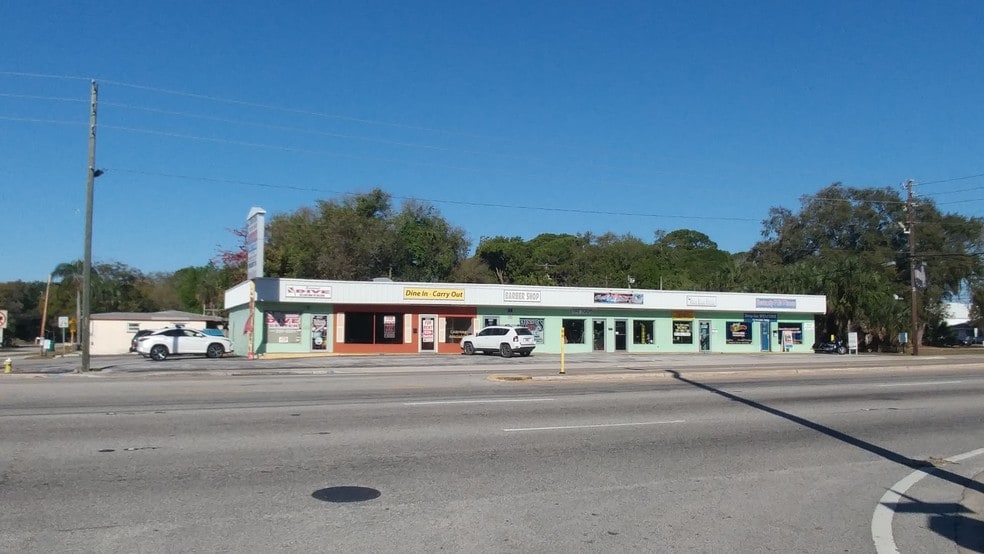 More Photos Of 5304-5316 Seminole Blvd, Seminole Freestanding For Lease