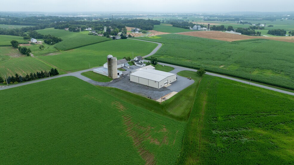 More Photos Of 608 Fairview Rd, Manheim Specialty For Lease