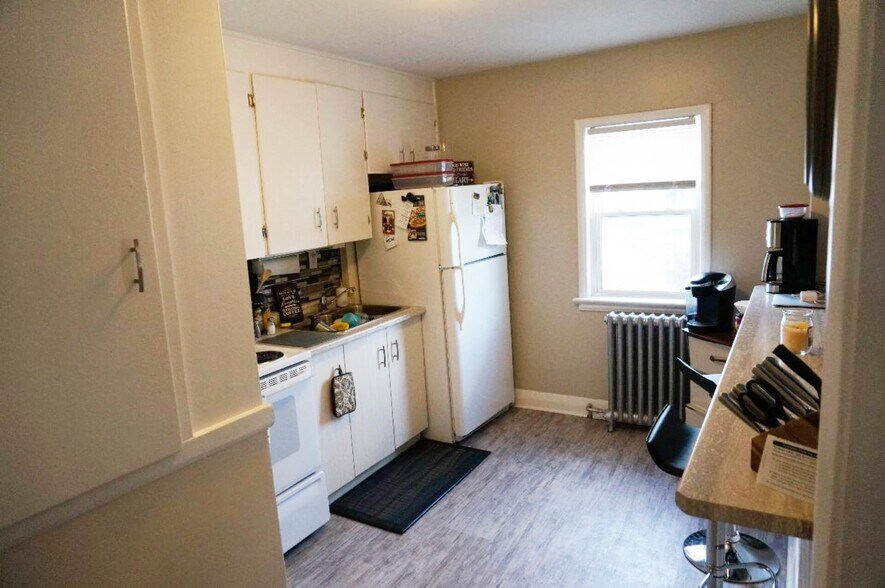 More Photos Of 375-377 Laforest Av, Sudbury Apartments For Sale