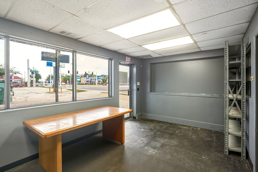 More Photos Of 1803 3rd St Sw, Winter Haven General Retail For Lease