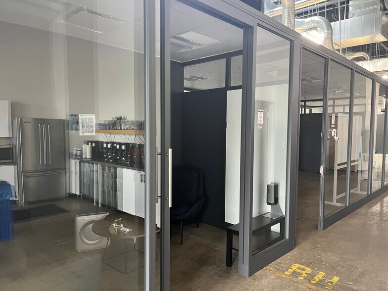 More Photos Of 371-528 Maier Pl, Columbus Office For Lease