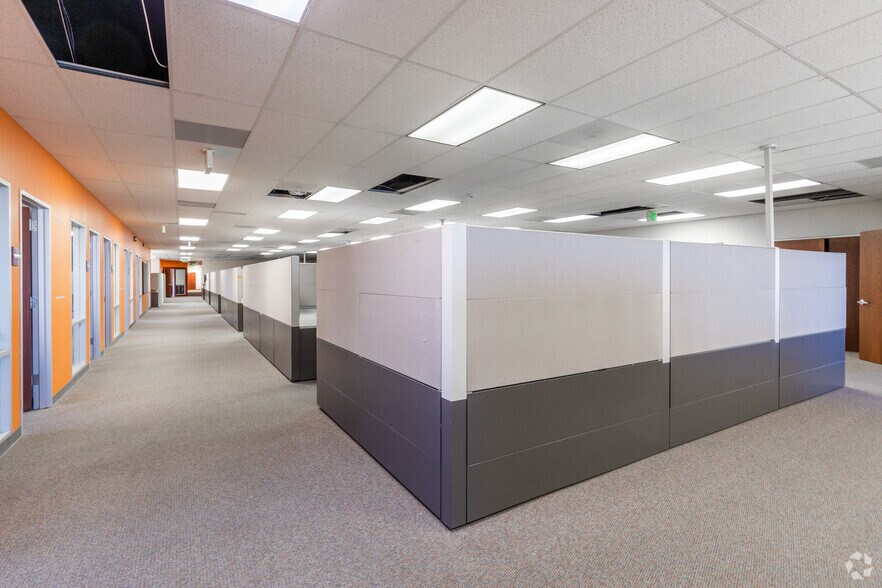 Photo of 2nd Floor Ste 2401-200
