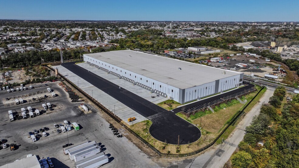 More Photos Of 3060 S 61st St, Philadelphia Distribution For Lease