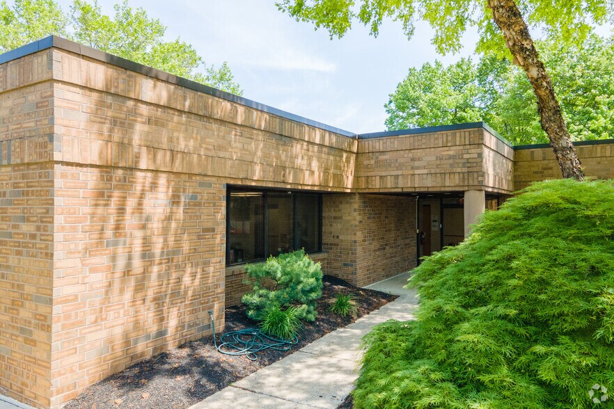 More Photos Of 728 Springdale Dr, Exton Office For Lease
