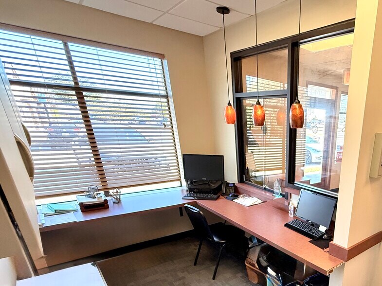 More Photos Of 901 Cypress Creek Rd, Cedar Park Medical For Lease