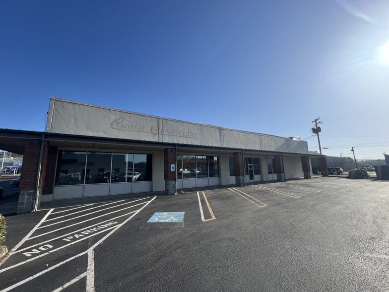 Primary Photo Of 540 4th St S, Coos Bay Storefront For Lease