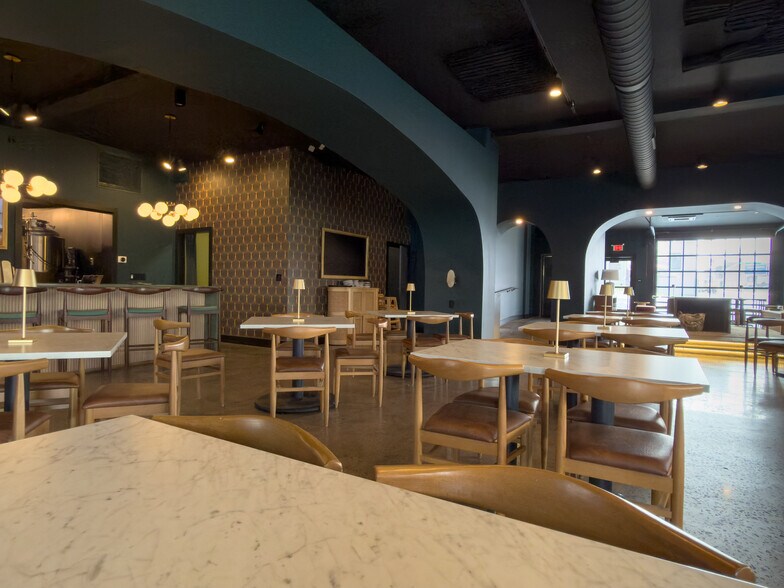 More Photos Of 601 7th Ave, Altoona General Retail For Sale