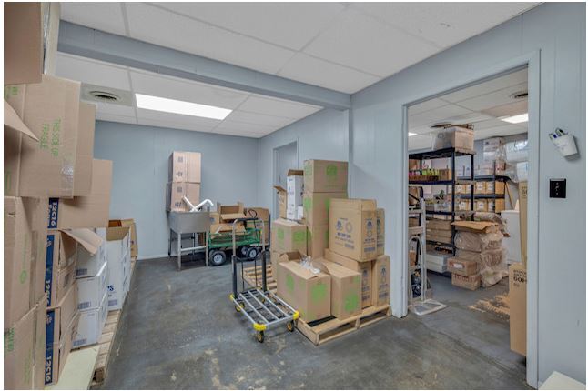 More Photos Of 925 S Neosho Blvd, Neosho General Retail For Sale