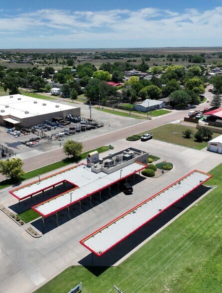 More Photos Of 451 E Oklahoma Ave, Ulysses Fast Food For Sale