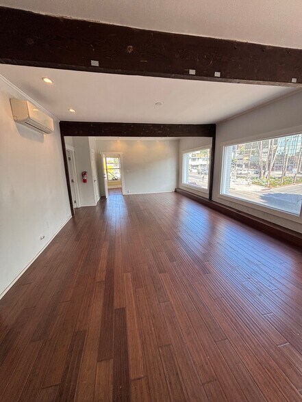 More Photos Of 1645 N La Brea Ave, Los Angeles Storefront Retail Office For Lease