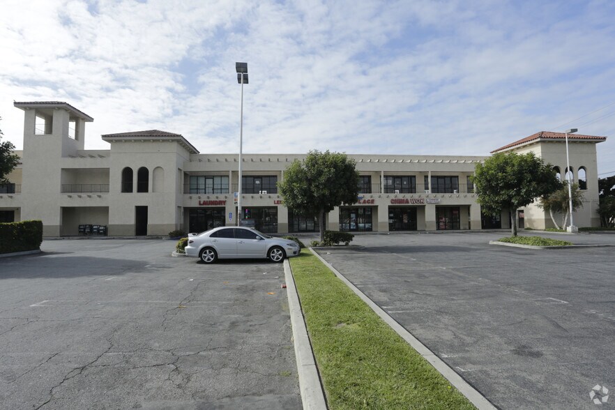More Photos Of 7500-7532 Rosecrans Ave, Paramount Storefront Retail Office For Lease