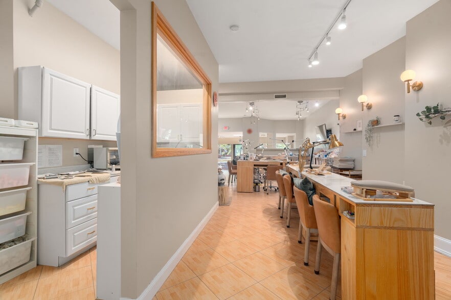More Photos Of 1680 Beacon St, Brookline Apartments For Lease
