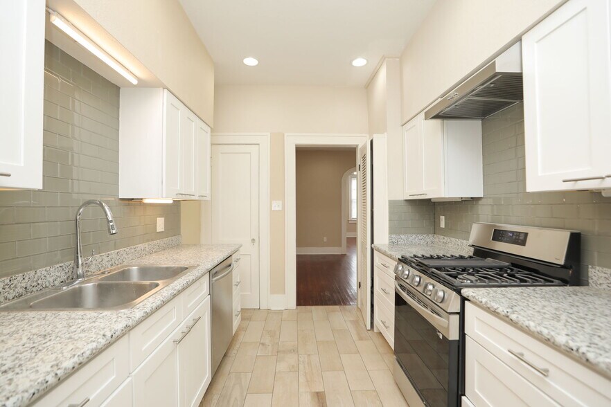 More Photos Of 717 Broadway St, Galveston Apartments For Sale