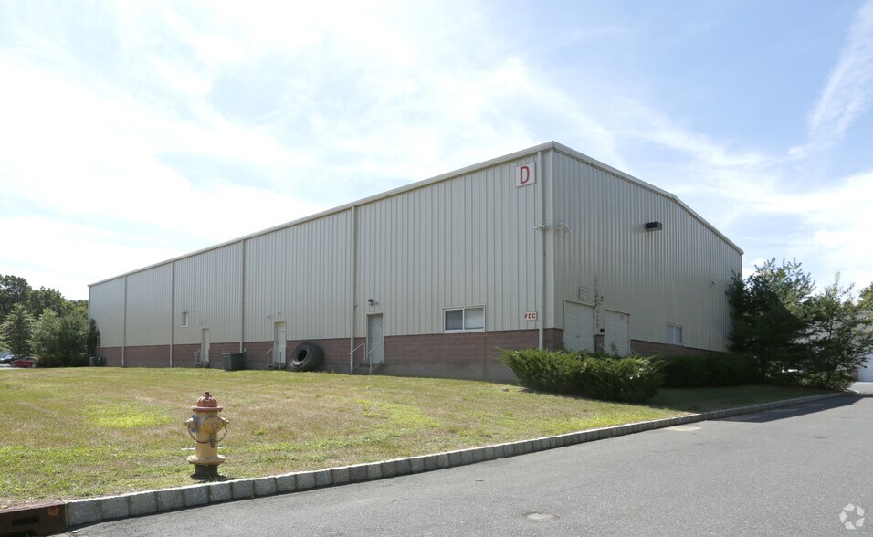 More Photos Of 165 Amboy Rd, Morganville Light Distribution For Lease