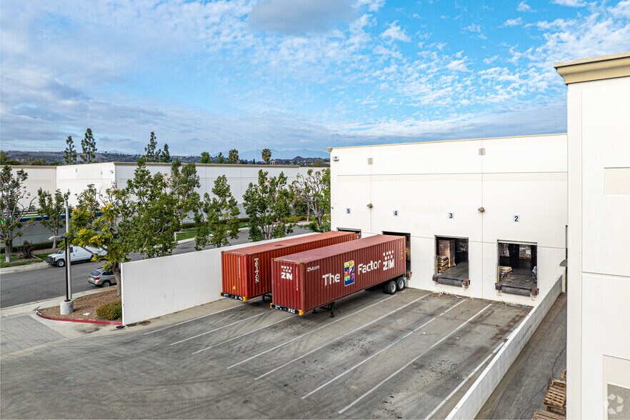 More Photos Of 20153-20159 Paseo Del Prado St, Walnut Warehouse For Lease