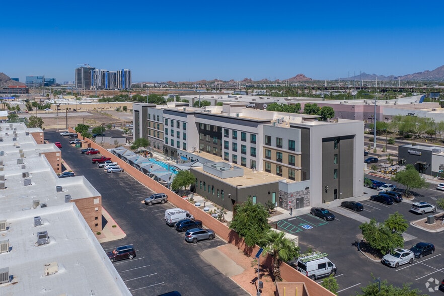 More Photos Of Marriott Hotel, Tempe Hotel For Sale