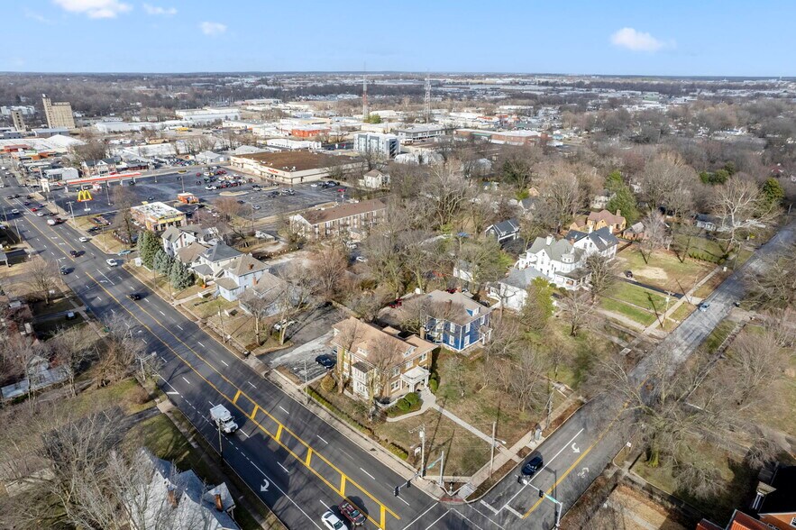 More Photos Of 1201 E Walnut St, Springfield Loft Creative Space For Sale