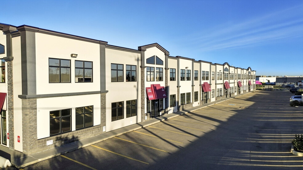 More Photos Of 5657-5677 99 St NW, Edmonton Loft Creative Space For Sale