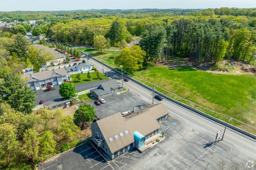 More Photos Of 165-167 Broad St, Hudson Freestanding For Sale