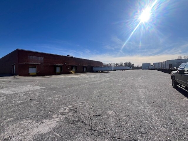 More Photos Of 300 Broyhill Rd, Rutherfordton Industrial For Lease