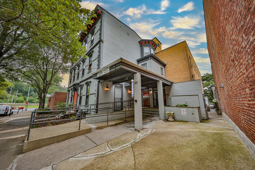 More Photos Of 123 N 2nd St, Easton Apartments For Sale