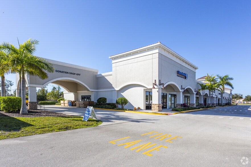 More Photos Of SEC Colonial Blvd & Treeline Ave, Fort Myers Unknown For Lease