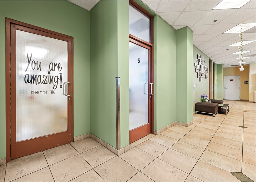 More Photos Of 8290 E Crystal Dr, Anaheim Veterinarian Kennel For Sale
