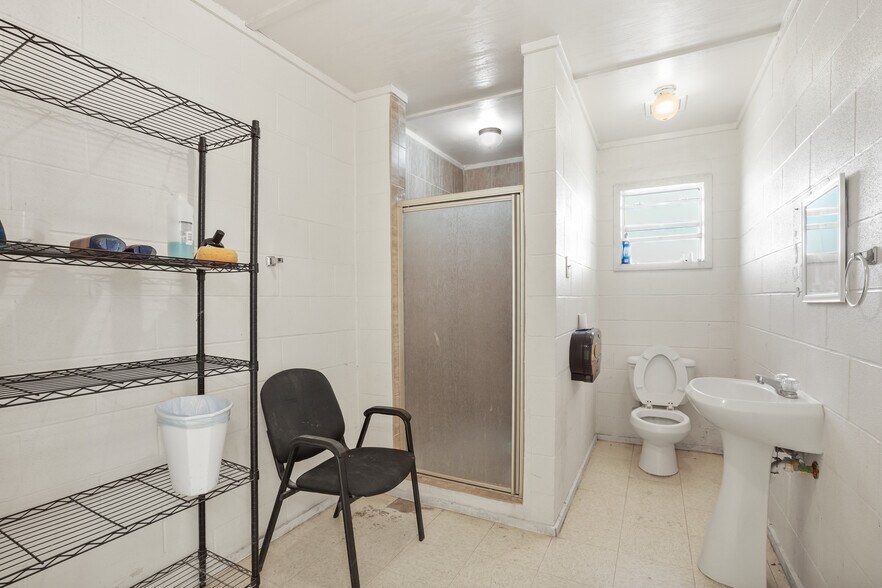 More Photos Of 298 State Highway 239, Kenedy Specialty For Sale