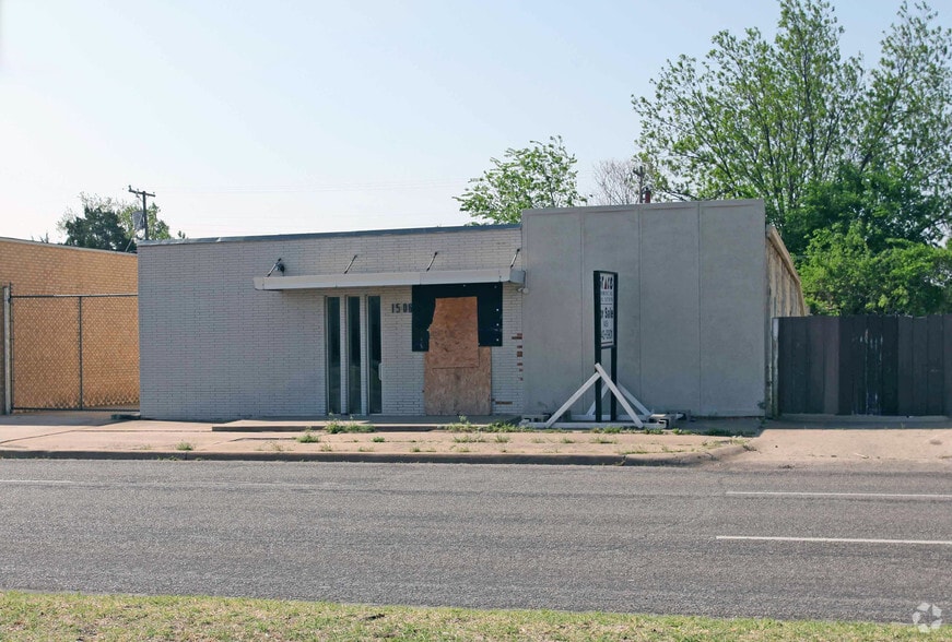 More Photos Of 1506 Linwood Blvd, Oklahoma City Industrial For Lease