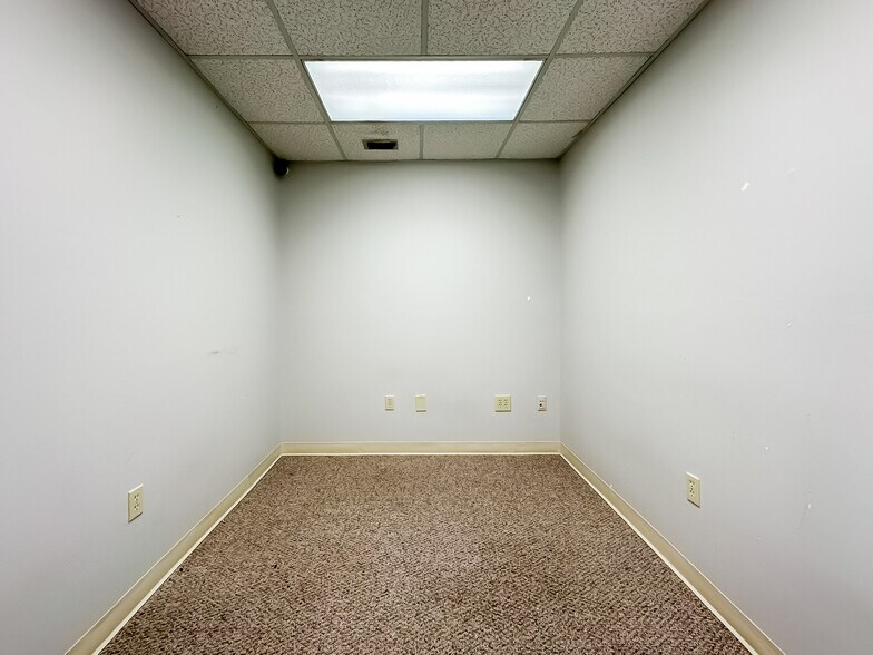 More Photos Of 103 S Florida Ave, Lakeland Office For Lease