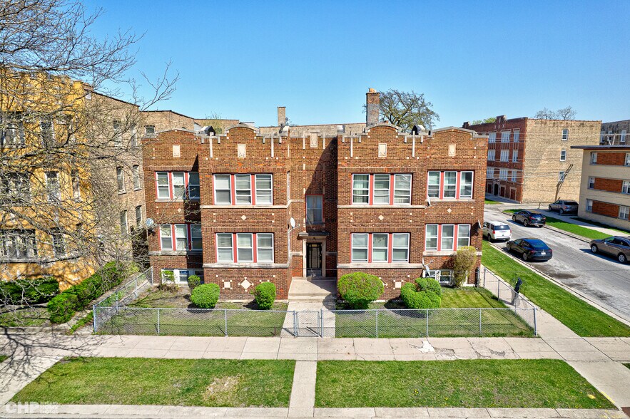 More Photos Of 7955 S Hermitage Ave, Chicago Apartments For Sale