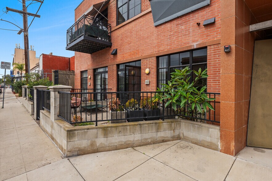 More Photos Of 3940 7th Ave, San Diego Office For Sale