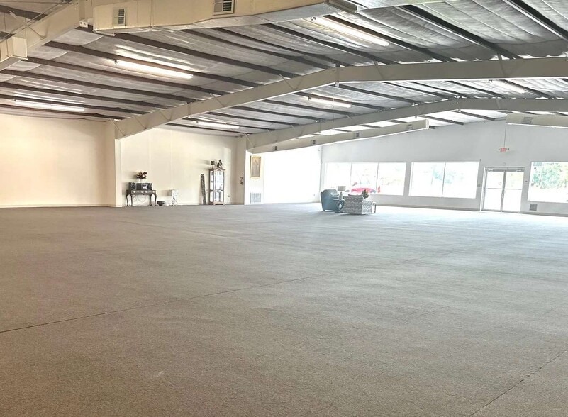 More Photos Of 3460 US Highway 92 E, Lakeland Freestanding For Sale