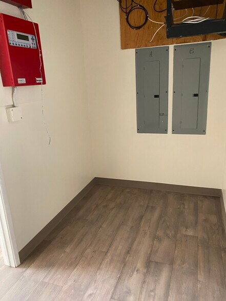 More Photos Of 630 W 17th Pl, Tempe Schools For Lease