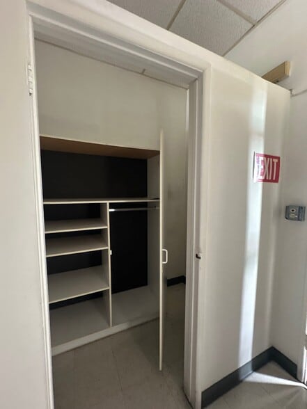 More Photos Of 127 E Garvey Ave, Monterey Park Storefront Retail Office For Lease