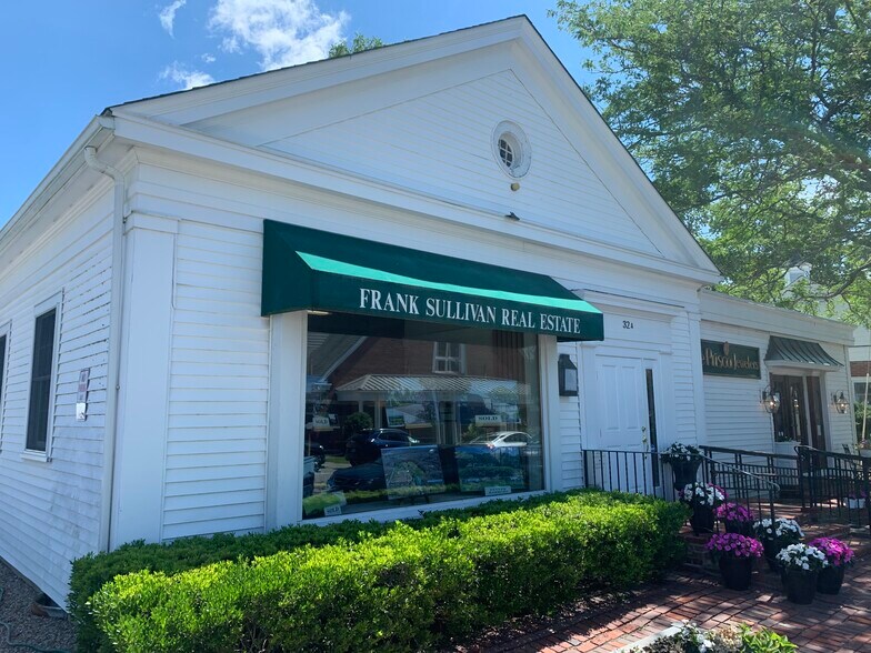 More Photos Of 32 Wianno Ave, Osterville Office For Lease