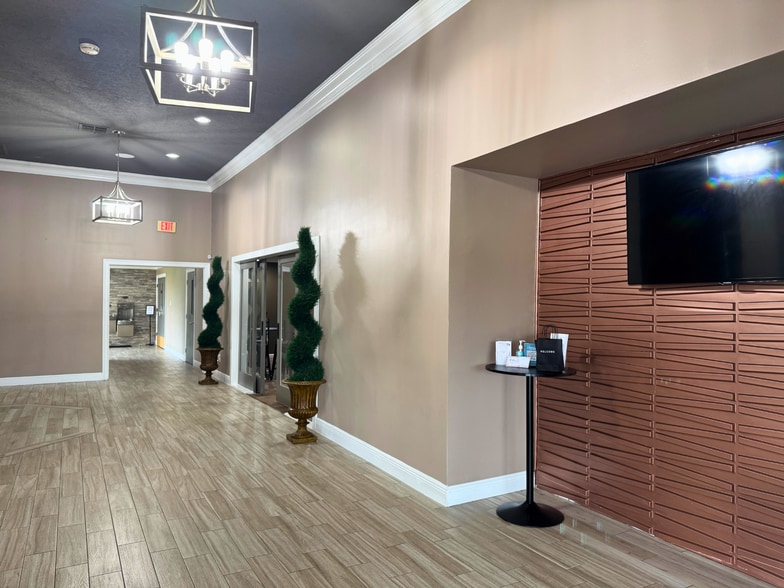 More Photos Of 618 Baca St, Houston Religious Facility For Sale