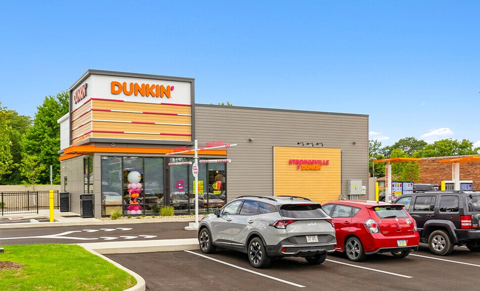 More Photos Of 8810 Pearl Rd, Strongsville Fast Food For Sale
